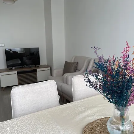 Apartamento Flance Furnished With Amenites Basaksehir